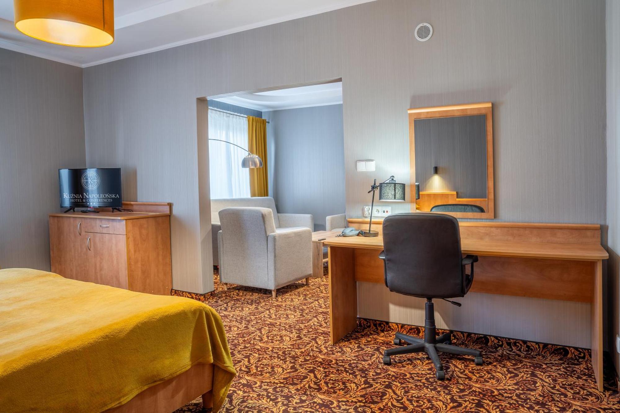 Hotel Kuznia Napoleonska Teresin Luaran gambar