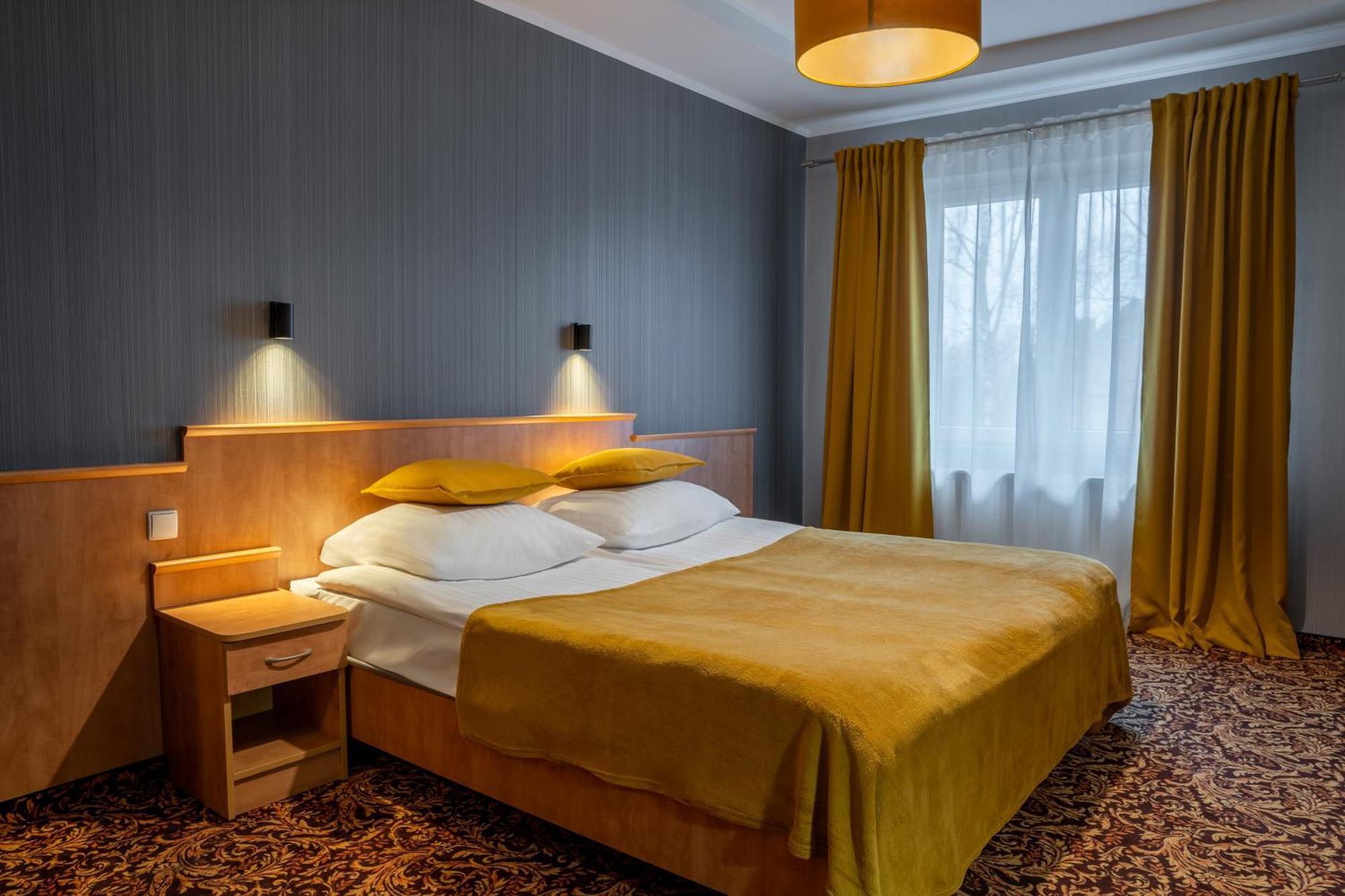Hotel Kuznia Napoleonska Teresin Luaran gambar